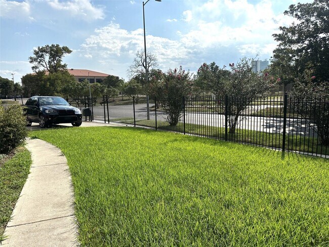 Foto del edificio - 5417 Ennis St