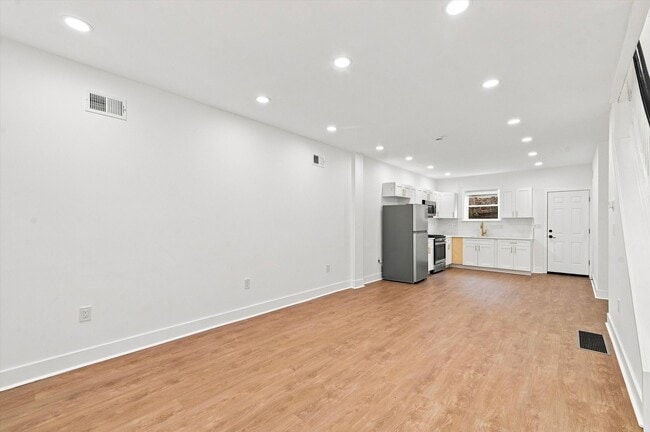 Building Photo - 269 S Hirst St