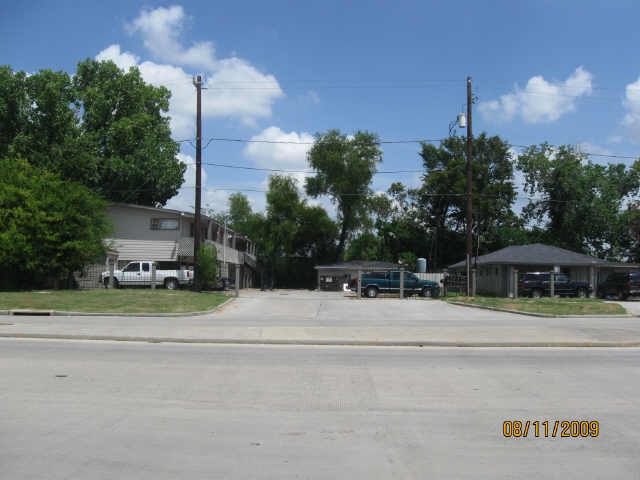 Building Photo - 4201 Hopper Rd
