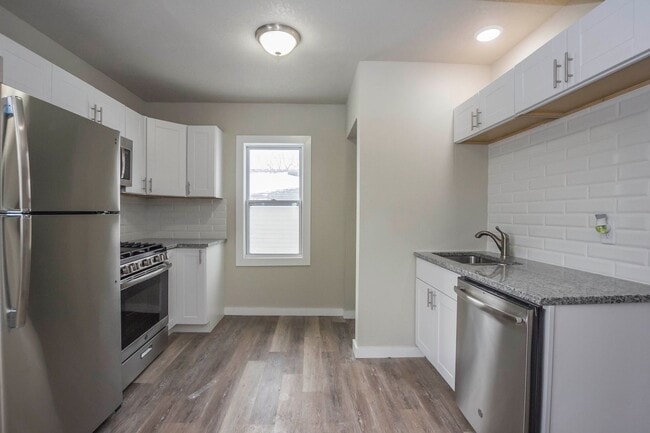 Building Photo - 3844 4th St