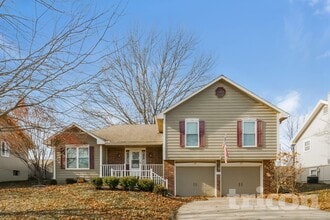 Building Photo - 1224 NE Country Ln