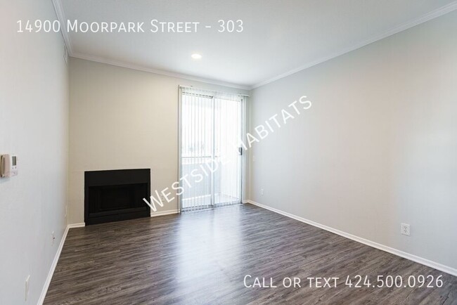 Foto del edificio - 14900 Moorpark St