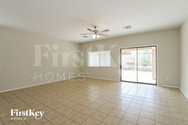 Foto del edificio - 11757 W Barley Dr