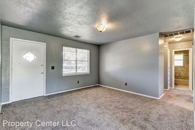 Building Photo - 3 br, 1 bath House - 6709 Gleason Circle,