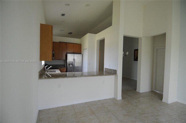 Foto del edificio - 2173 SE 2nd St