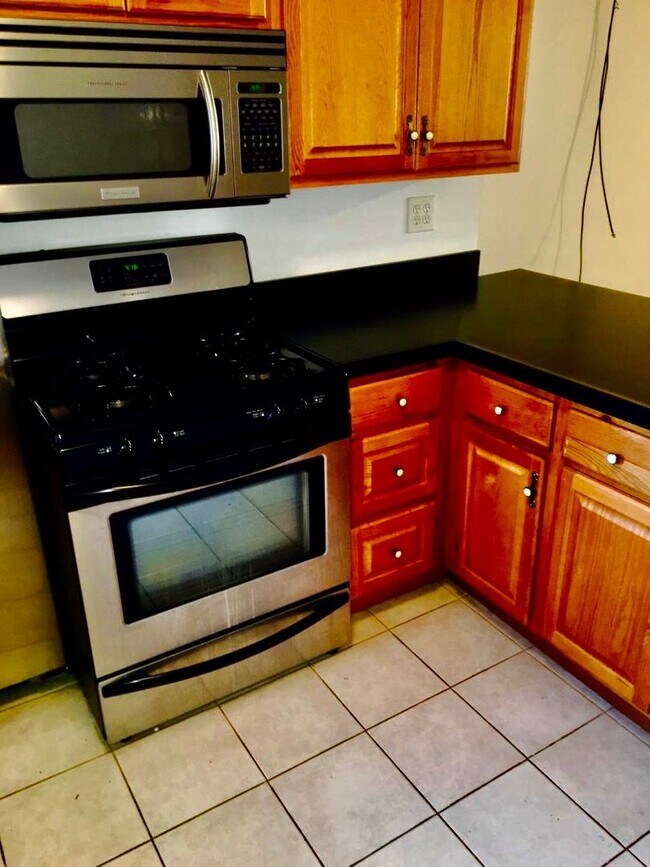 Foto del edificio - 107 S 12th St