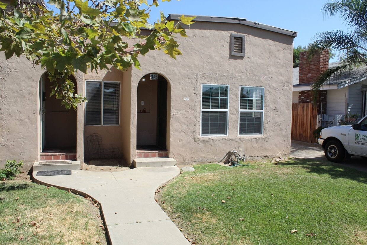 Primary Photo - 346-348 W Morton Ave