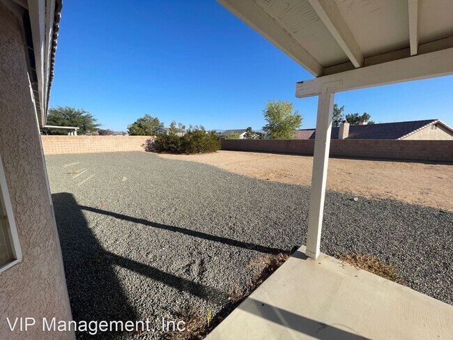 Building Photo - 3 br, 3 bath House - 17879 Mana Rd.