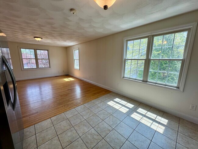 Building Photo - 3477 Pawtucket Ave