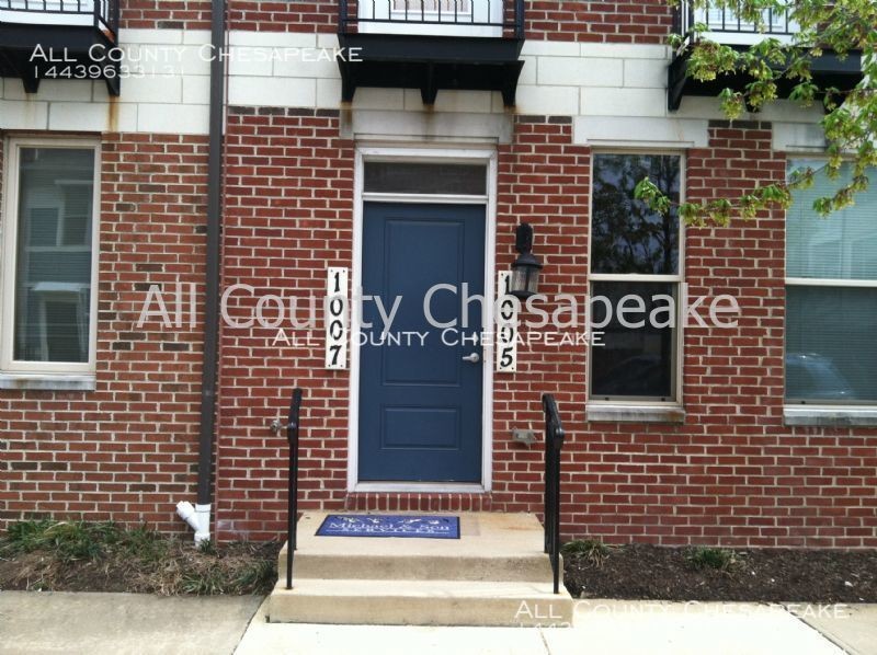 Primary Photo - Beautiful Townhouse