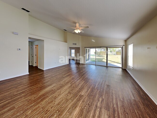 Foto del edificio - 3348 Clover Blossom Circle