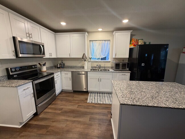 Foto del edificio - 10310 Glimmer