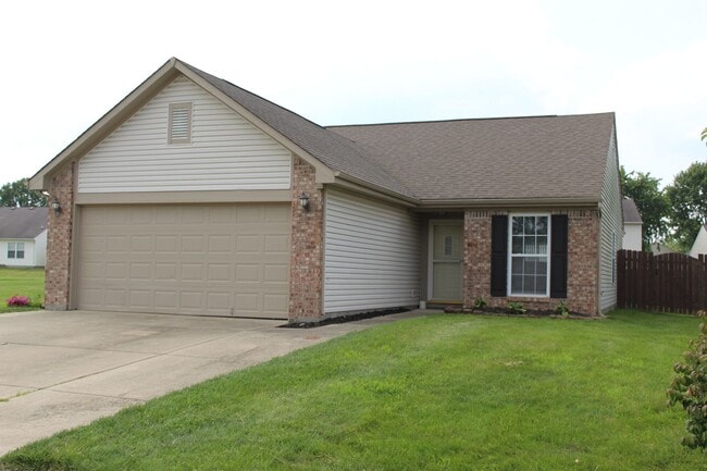 Building Photo - Immaculate 3 Bedroom Ranch in Avon!
