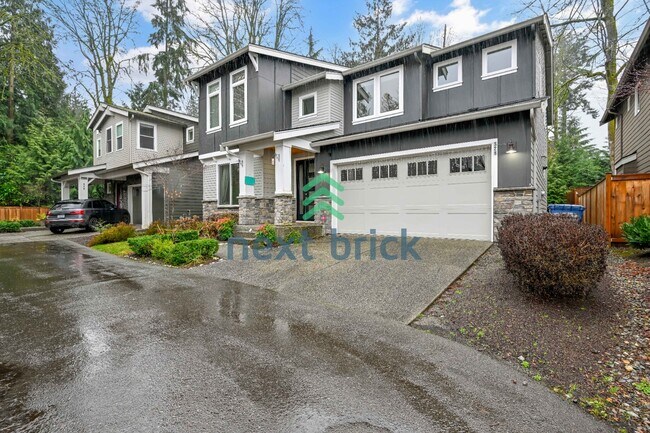 Building Photo - Stunning 4-Bedroom, 3-Bathroom East-Facing Cul-De-Sac Home in Laterra Estates