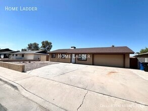 Building Photo - 114 W Rawhide Ave
