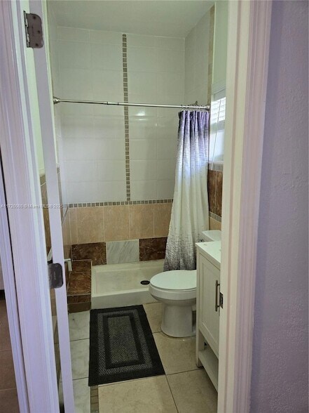 Foto del edificio - 5712 Hollywood Blvd