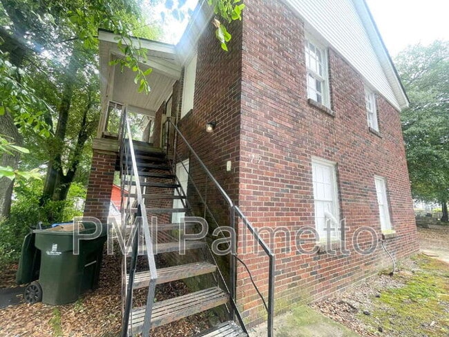 Building Photo - 1717 Burnham St