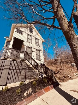 Building Photo - 1819 N Hubbard St