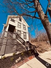 Building Photo - 1819 N Hubbard St