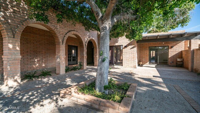 Foto del edificio - 6833 N 18th St