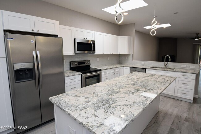 Foto del edificio - 4581 Cam Campero