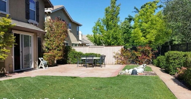 Building Photo - Beautiful 5bd 3.5 Baths House for Rent in Empire Ranch Folsom
