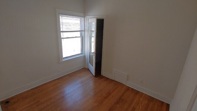Building Photo - 4417 N Central Park Ave