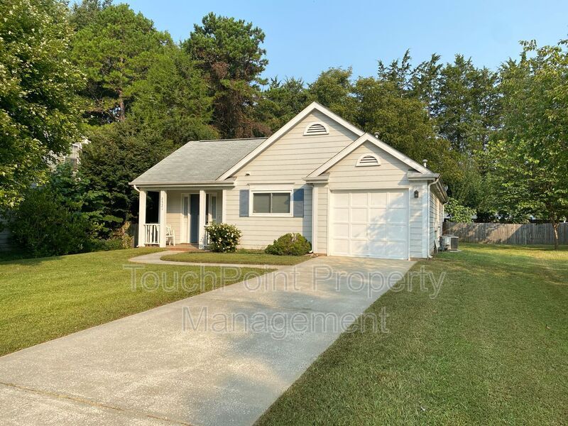 Primary Photo - 2321 Linda Lou Ct
