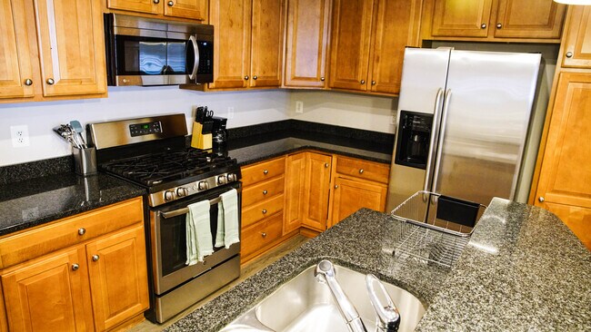 Building Photo - 5663 Harrington Falls Ln