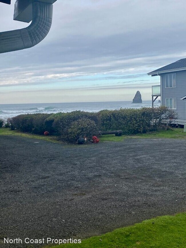 Foto del edificio - 2 br, 1 bath House - 279 W. Tanana Avenue