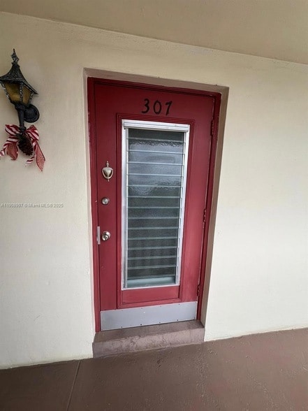 Foto del edificio - 4299 NW 16th St