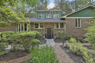 Building Photo - 120 Tall Pine Dr