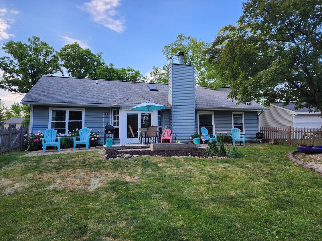 Building Photo - 1115 Portsmouth Dr
