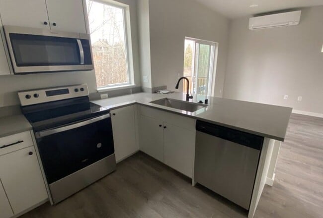 Foto del edificio - Modern 3-Bedroom Home in Bellingham!