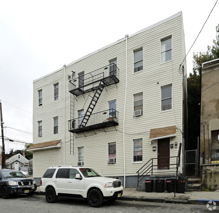 Foto del edificio - 11-13 Washington Ave