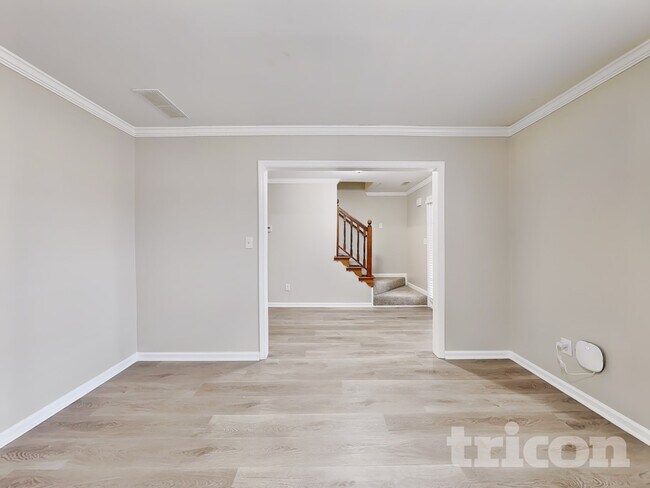 Foto del edificio - 1503 Elena Dr