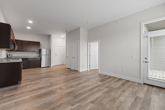 Flat 102 - The Ave