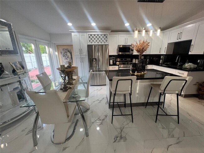 Foto del edificio - 1216 SW 30th Ave