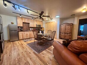 Building Photo - 3575 N Brookside Ln
