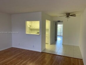Building Photo - 384 Durham Cir