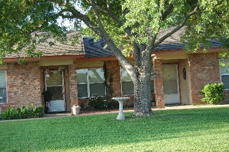 Foto del edificio - 100 Windwood Dr