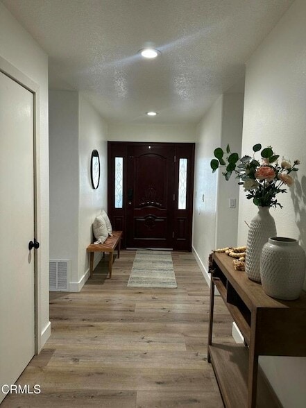 Foto del edificio - 1521 N H St