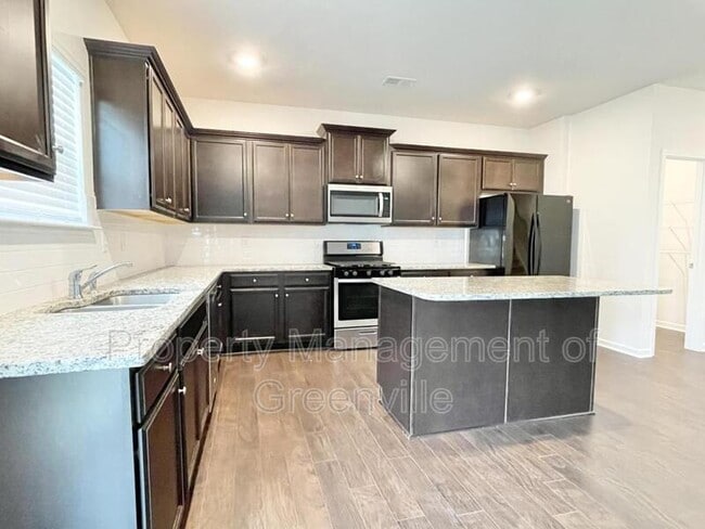 Building Photo - 301 Millridge Rd
