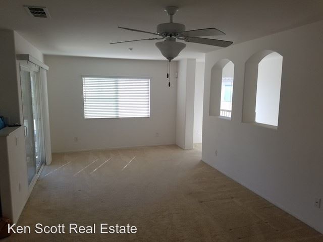 Building Photo - 15643 Lasselle St