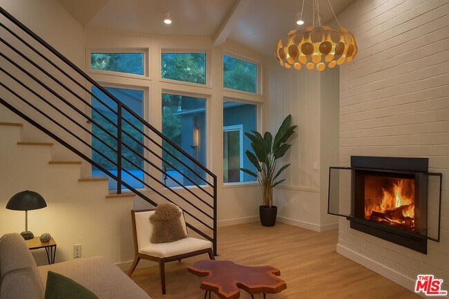 Foto del edificio - 2701 Jalmia Dr