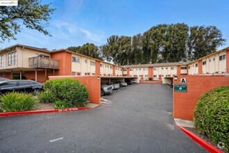Building Photo - 27505 Tampa Ave