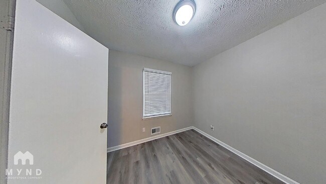 Foto del edificio - 8298 Kendrick Rd