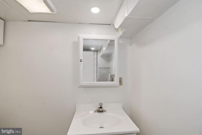 Foto del edificio - 5212 N Carlin Springs Rd