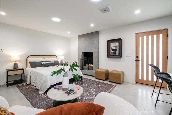 Foto del edificio - 18850 Collins St