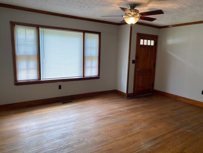 Foto del edificio - 91 Edenwood Dr